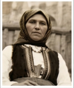Селена Стојковић, рођена Рајковић, слика из 1940.године